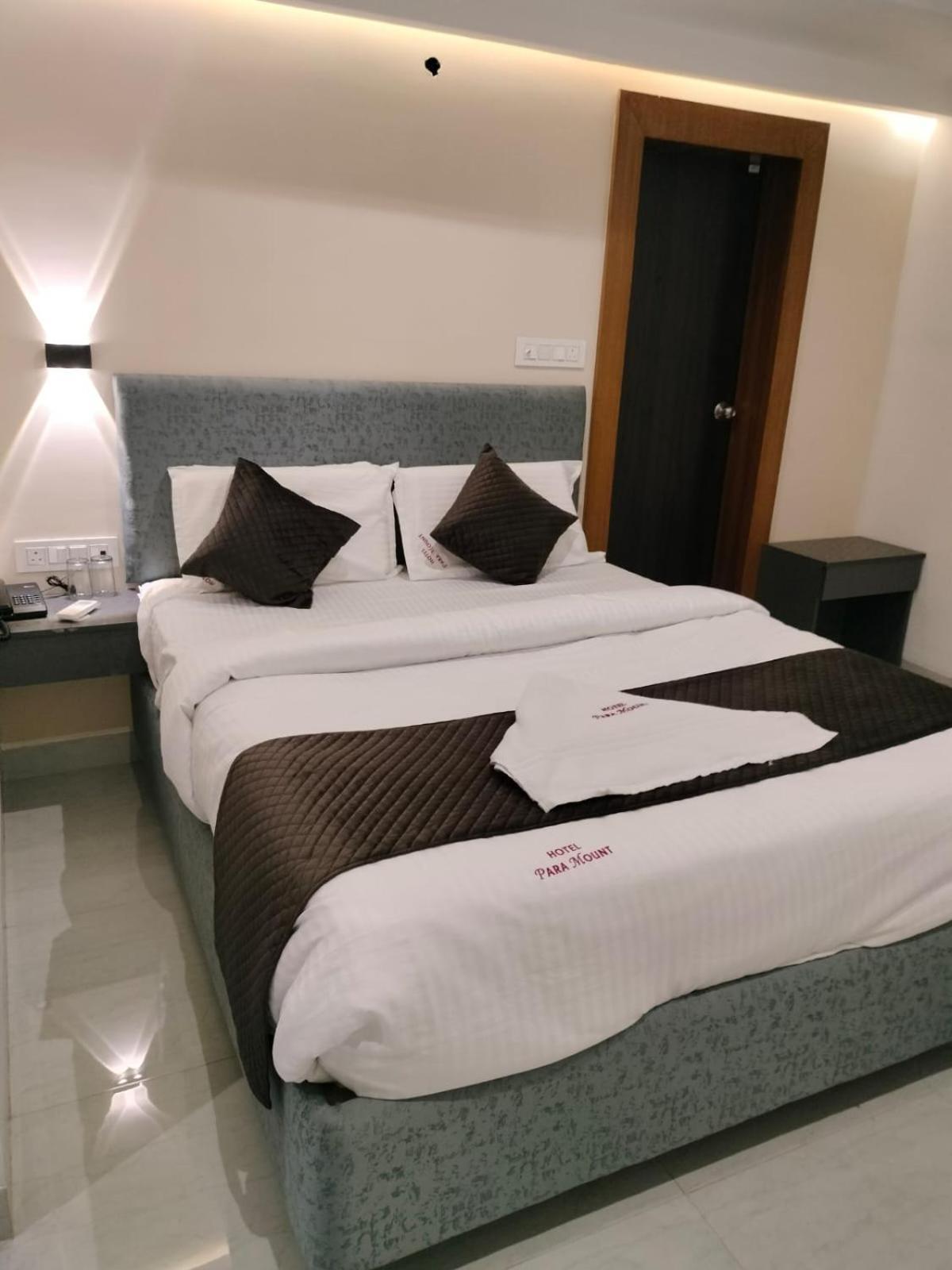 Hotel Paramount Visakhapatnam Exterior photo